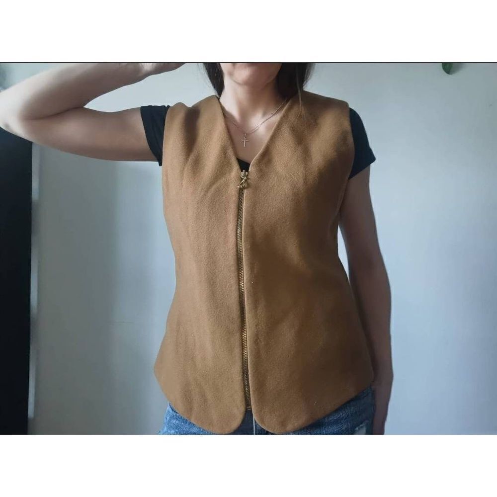 Camel 80s Cashmere Wool Vintage Vest 80s 90s Corpcore 8 Tan Office